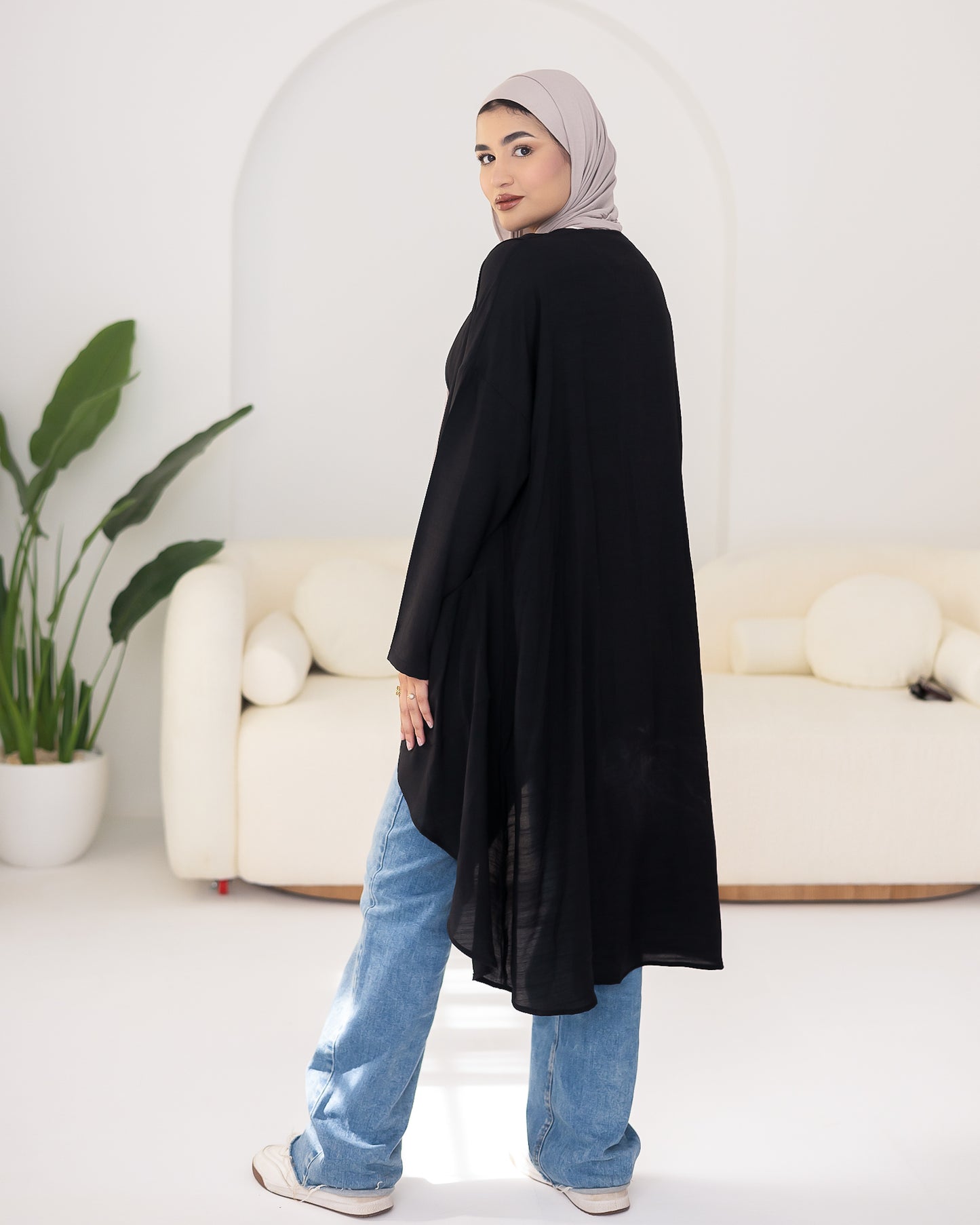 Flowy blouse in black