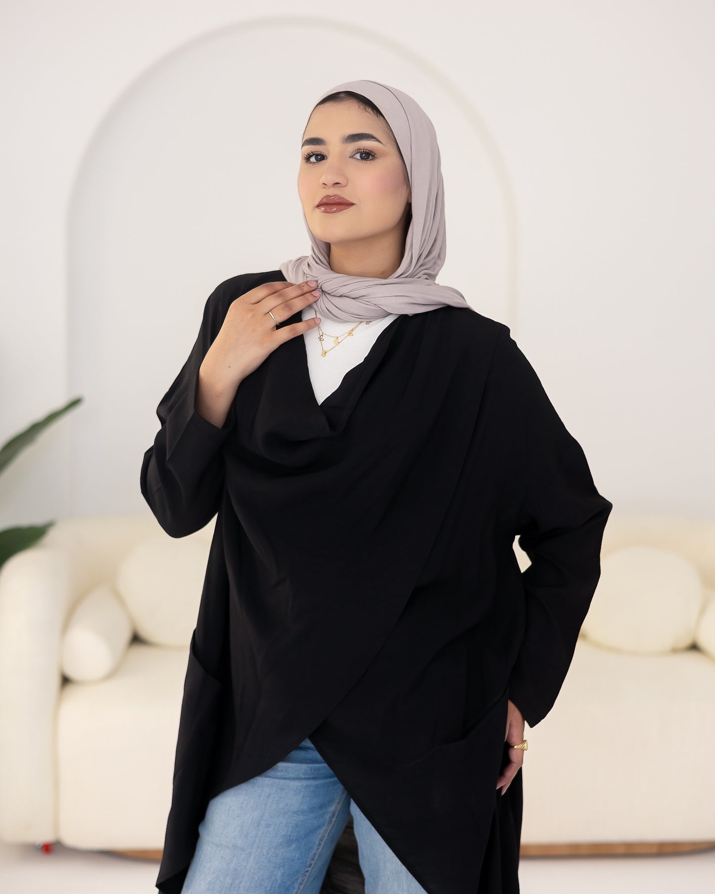 Flowy blouse in black