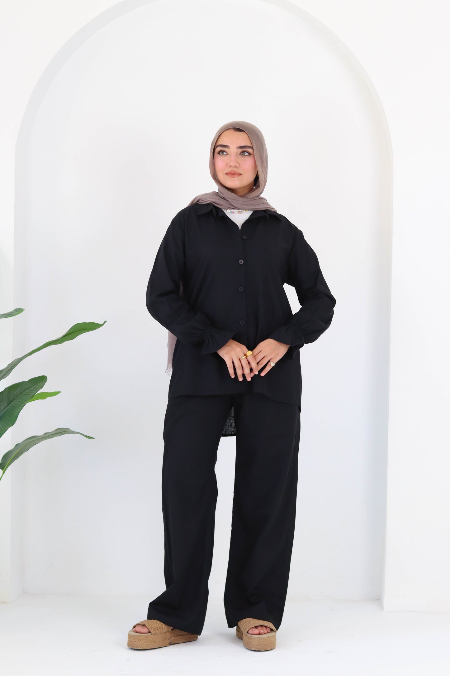 Everyday linen set in black