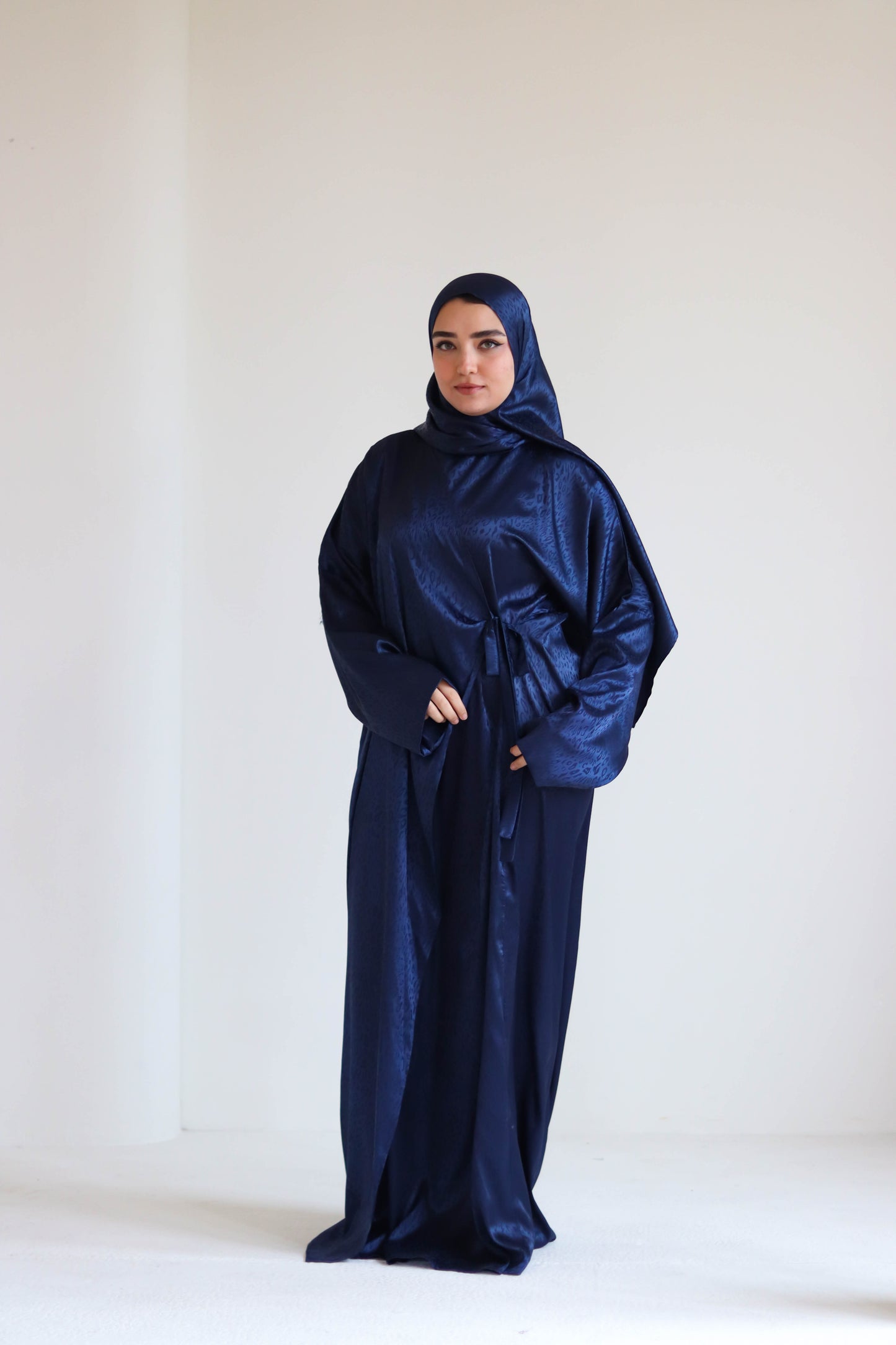 NAVY SATIN ISDAL