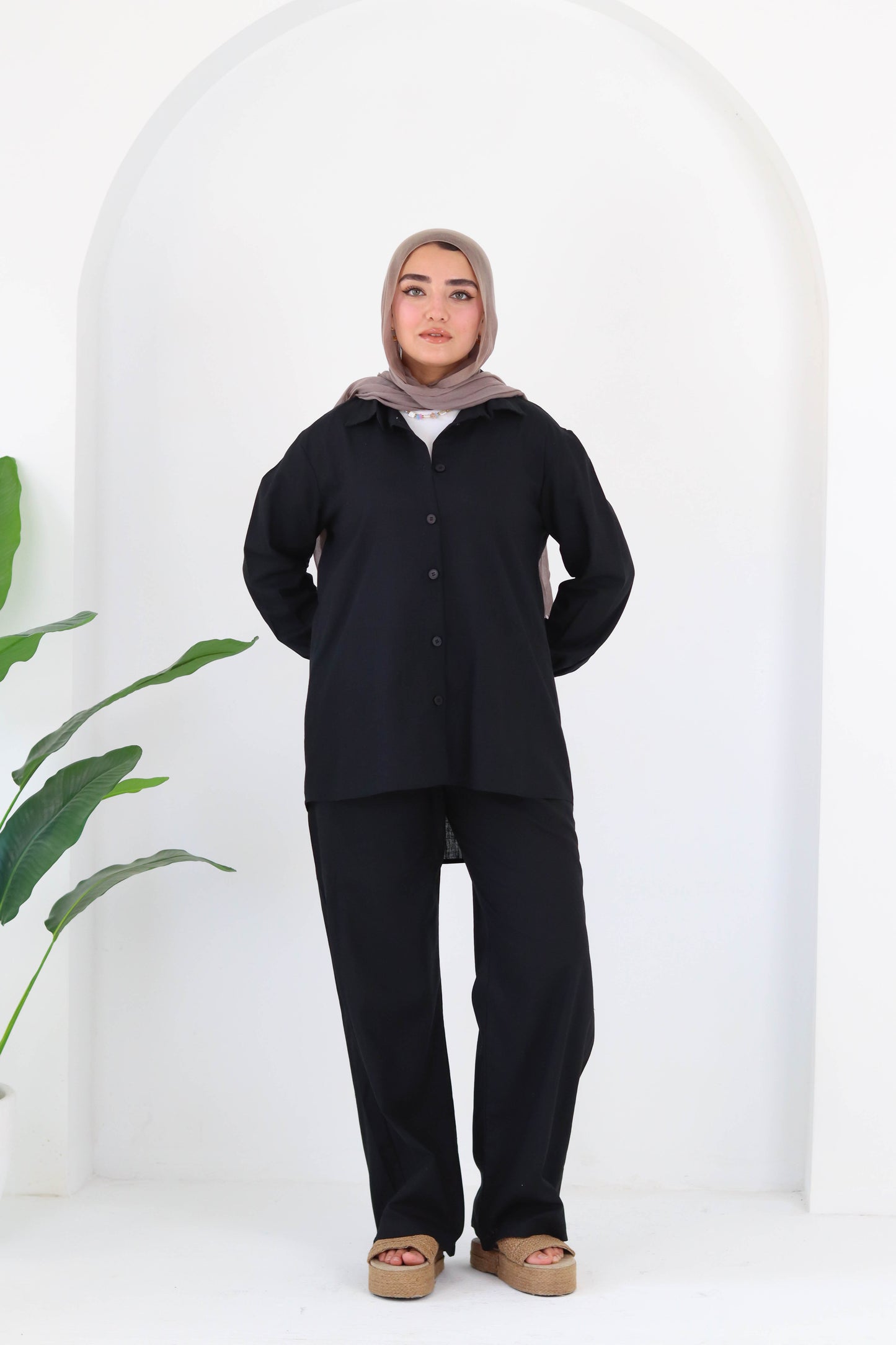 Everyday linen set in black