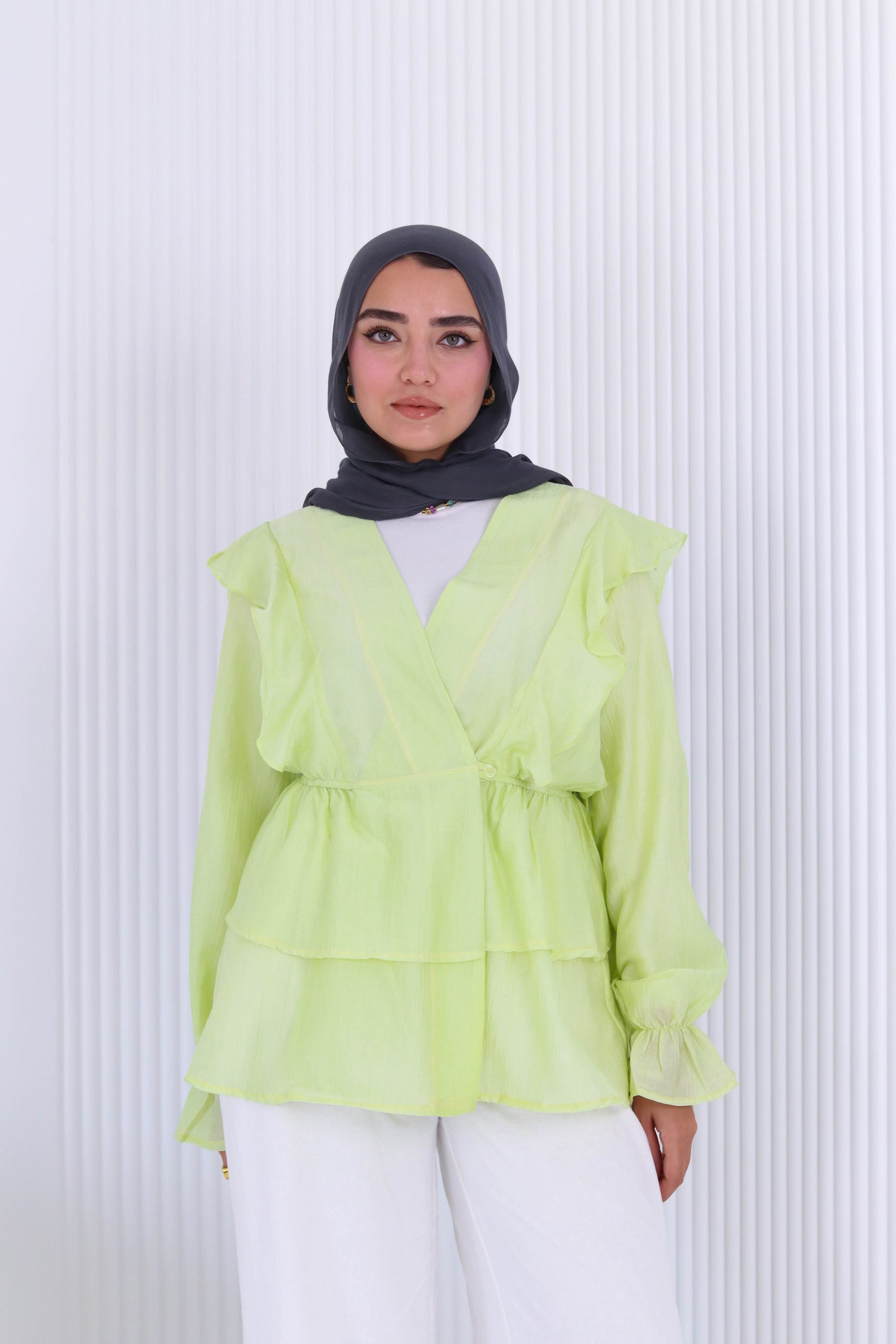 Butterfly blouse in lemon