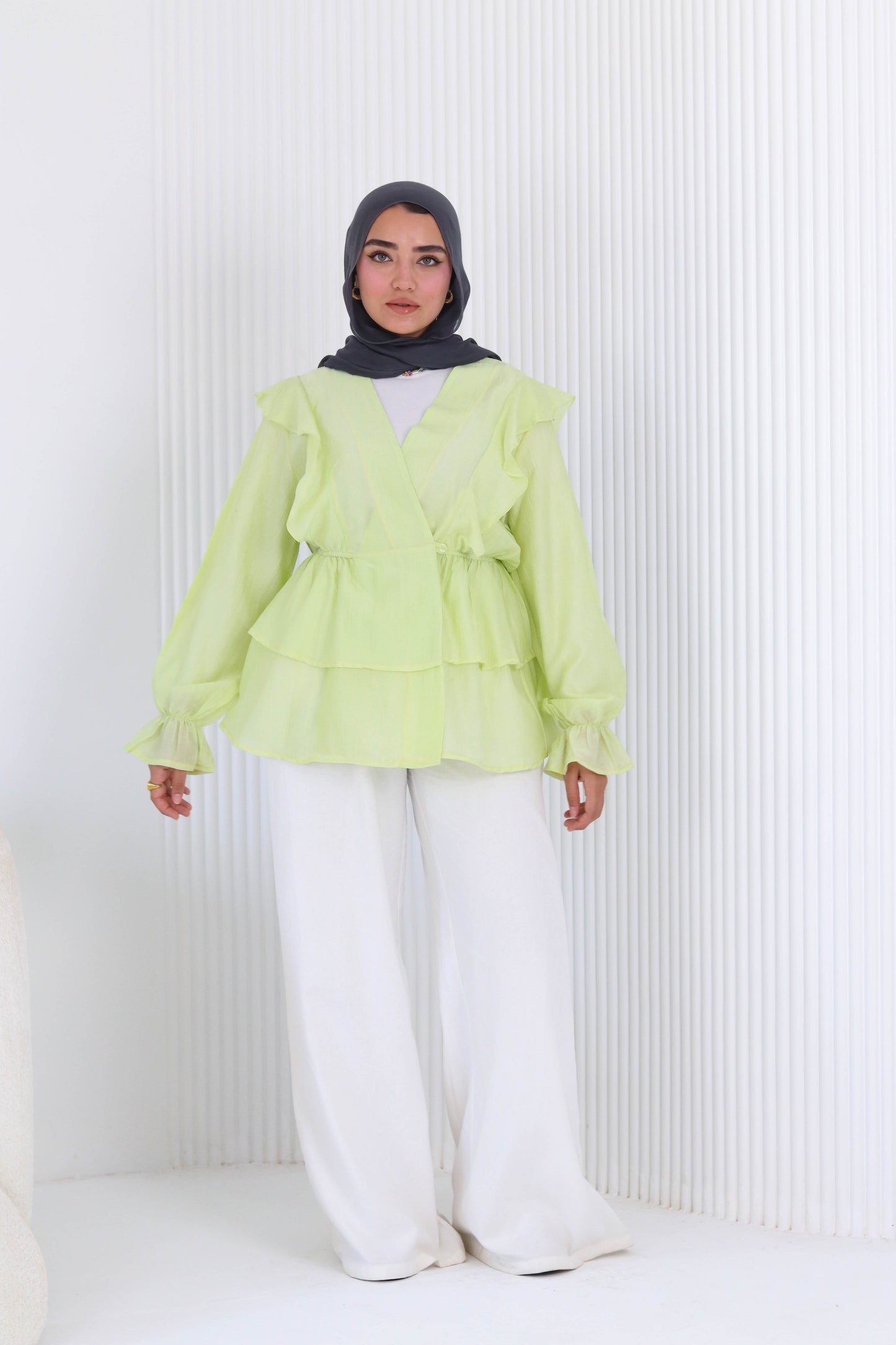 Butterfly blouse in lemon
