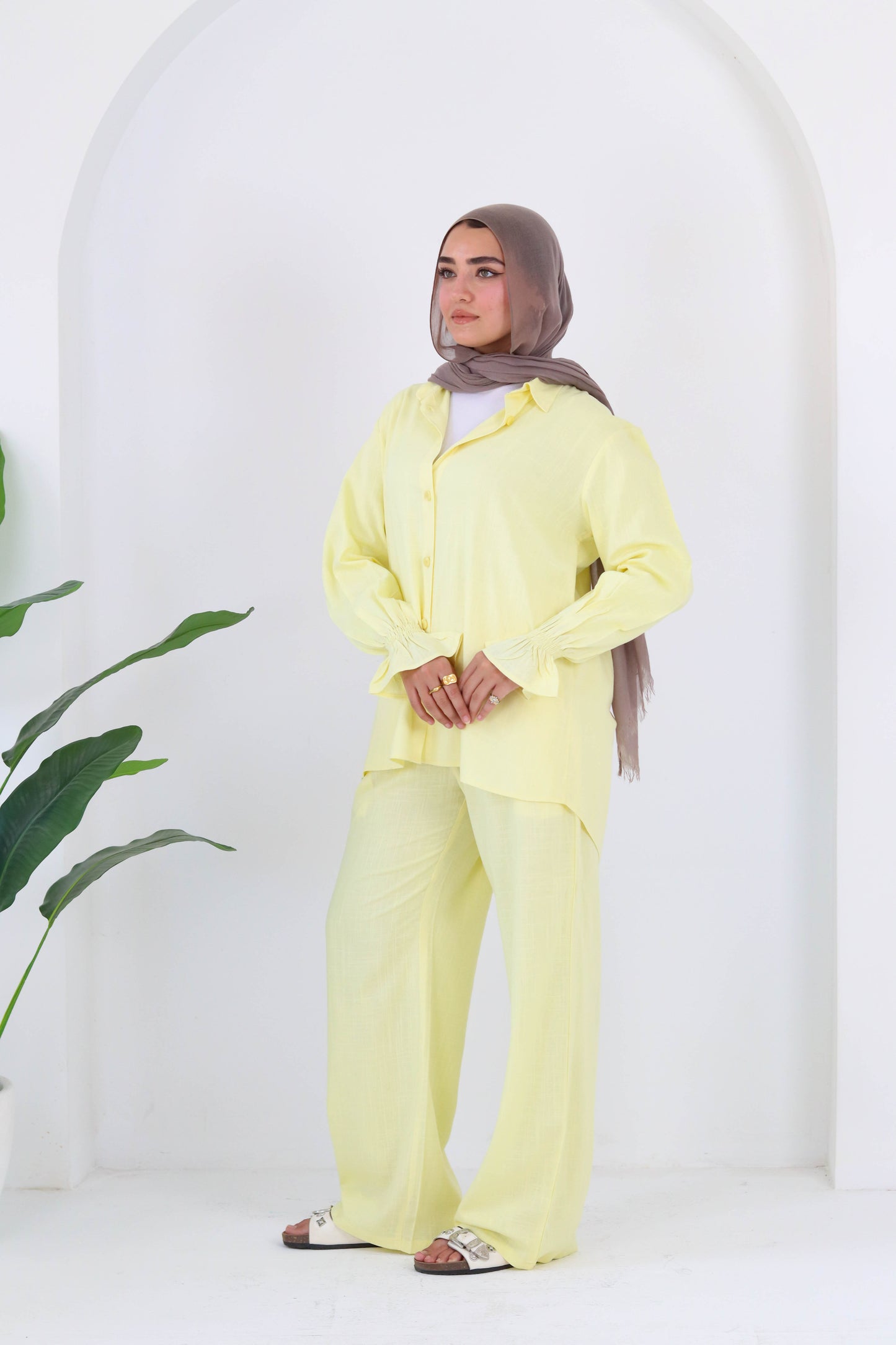 Everyday linen set in yellow