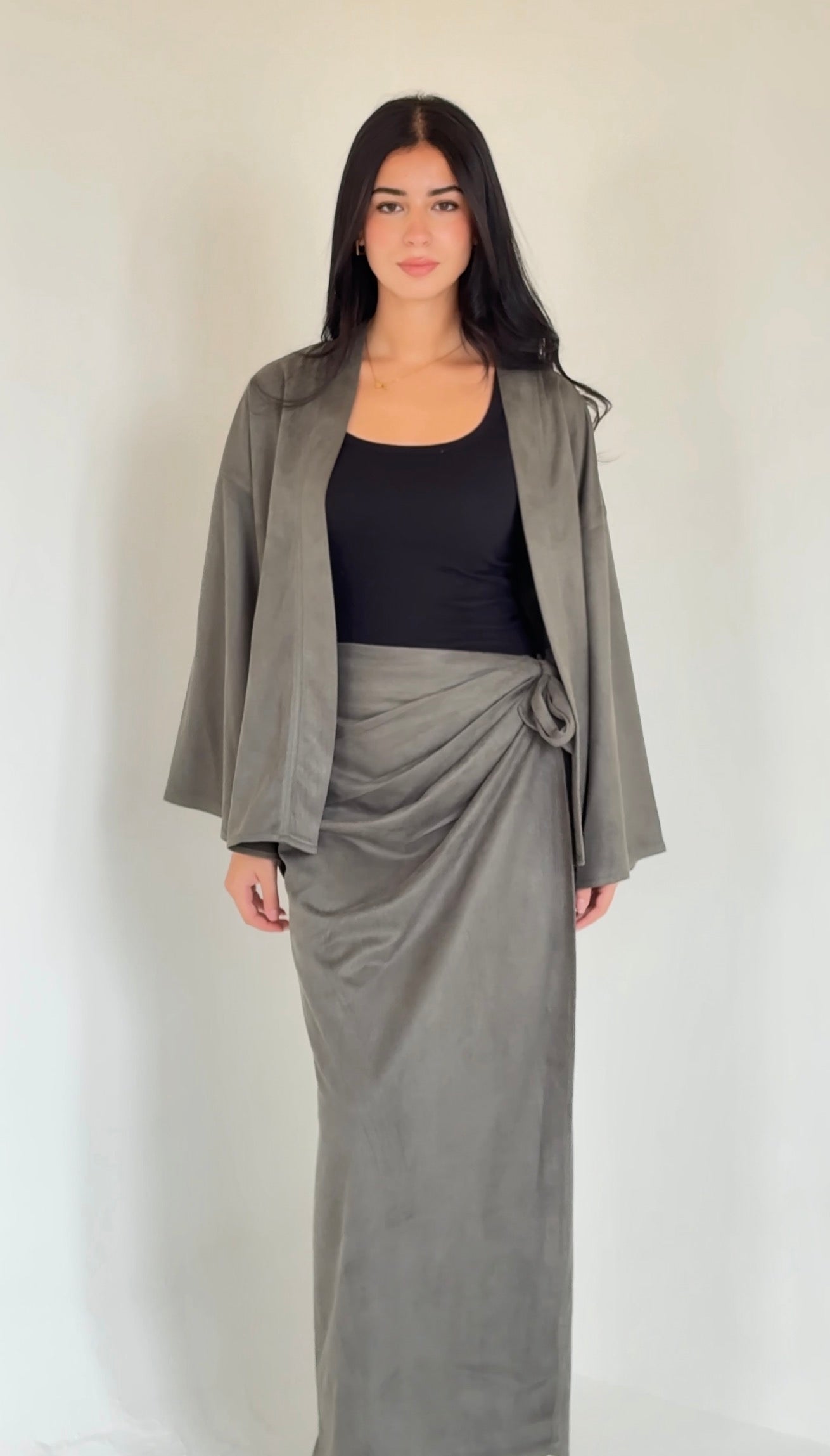  Aura Suede Set Olive