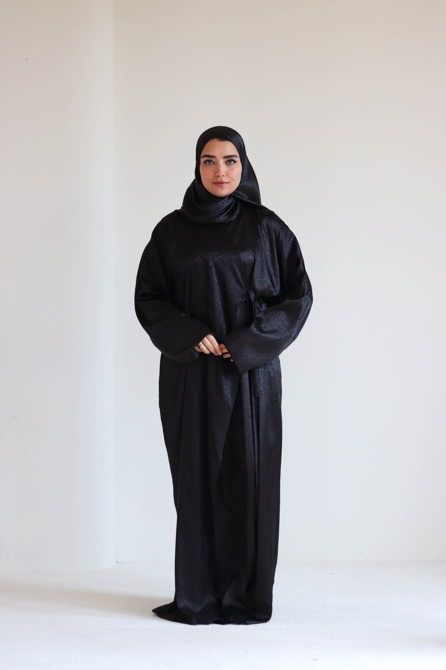 BLACK SATIN ISDAL