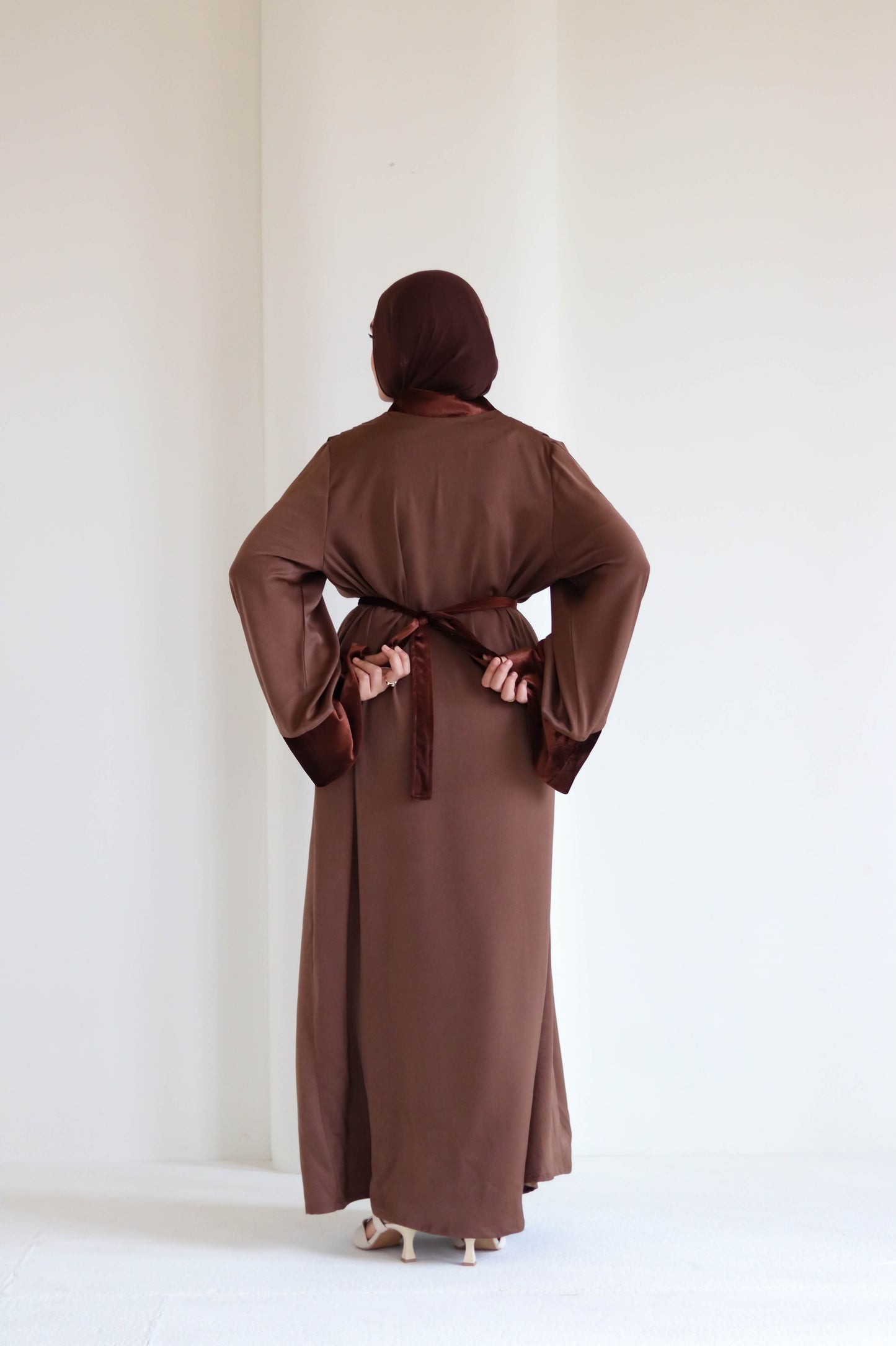 QAMAR ABAYA