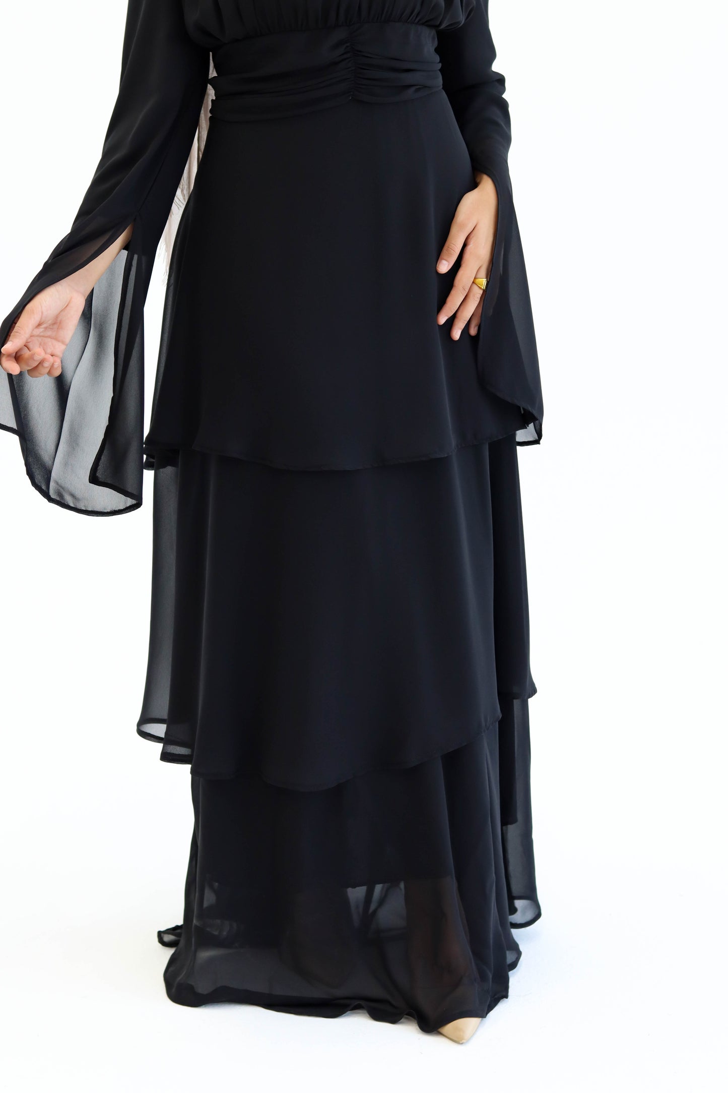 REEM DRESS IN BLACK