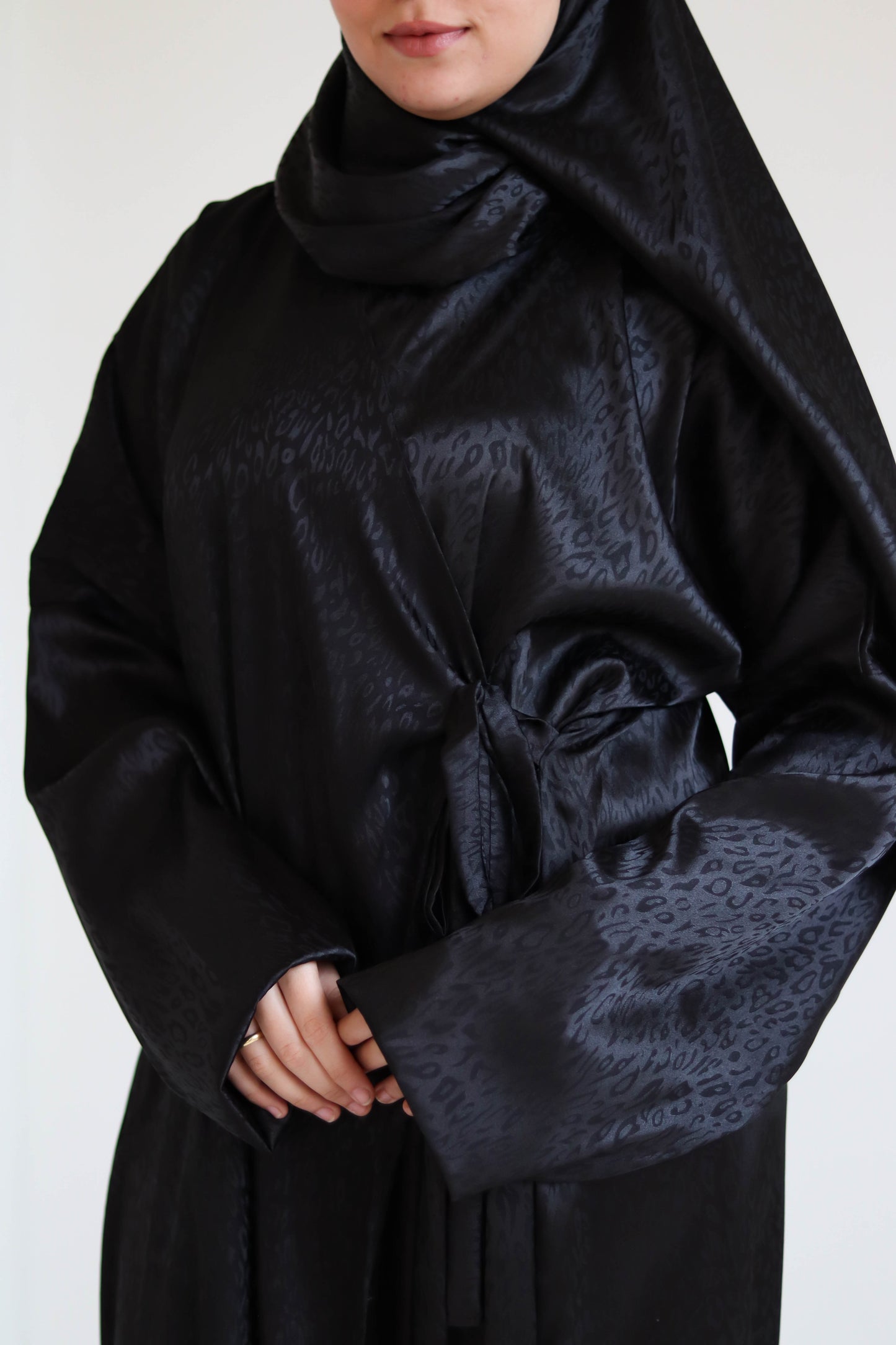 BLACK SATIN ISDAL