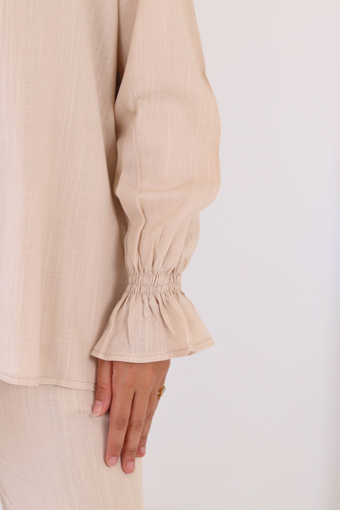 Everyday linen set in beige