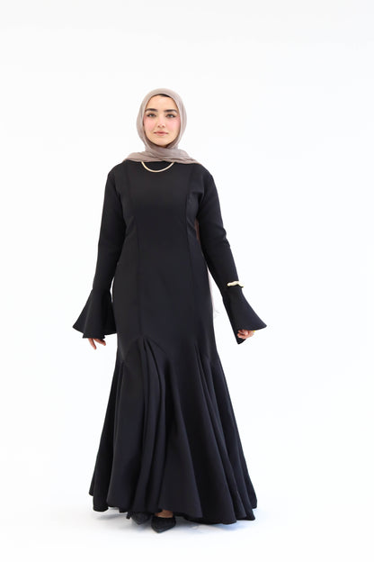 HAYAH IN BLACK