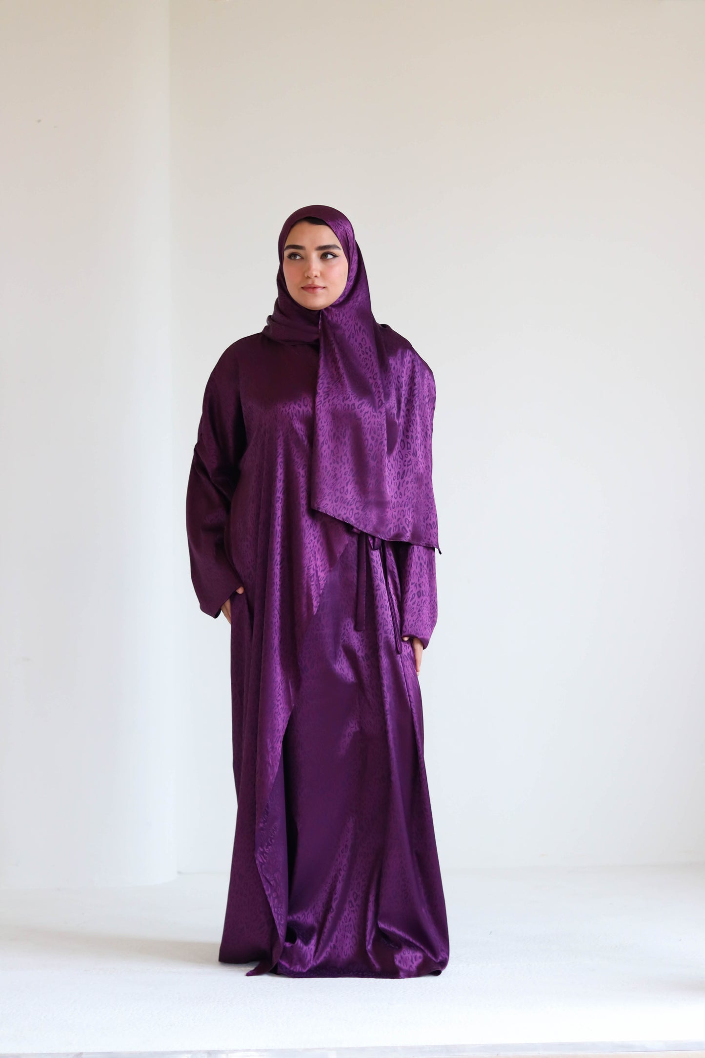 PURPLE SATIN ISDAL