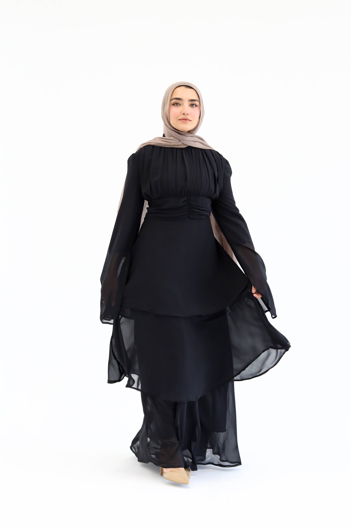 REEM DRESS IN BLACK