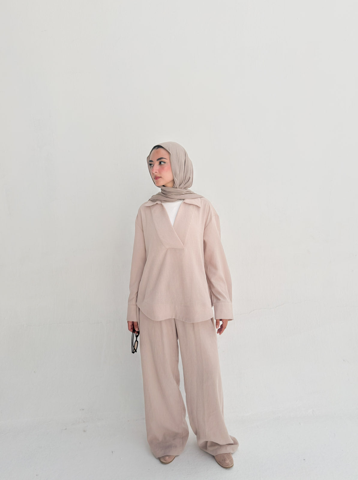 Linen Neck Blouse - Beige