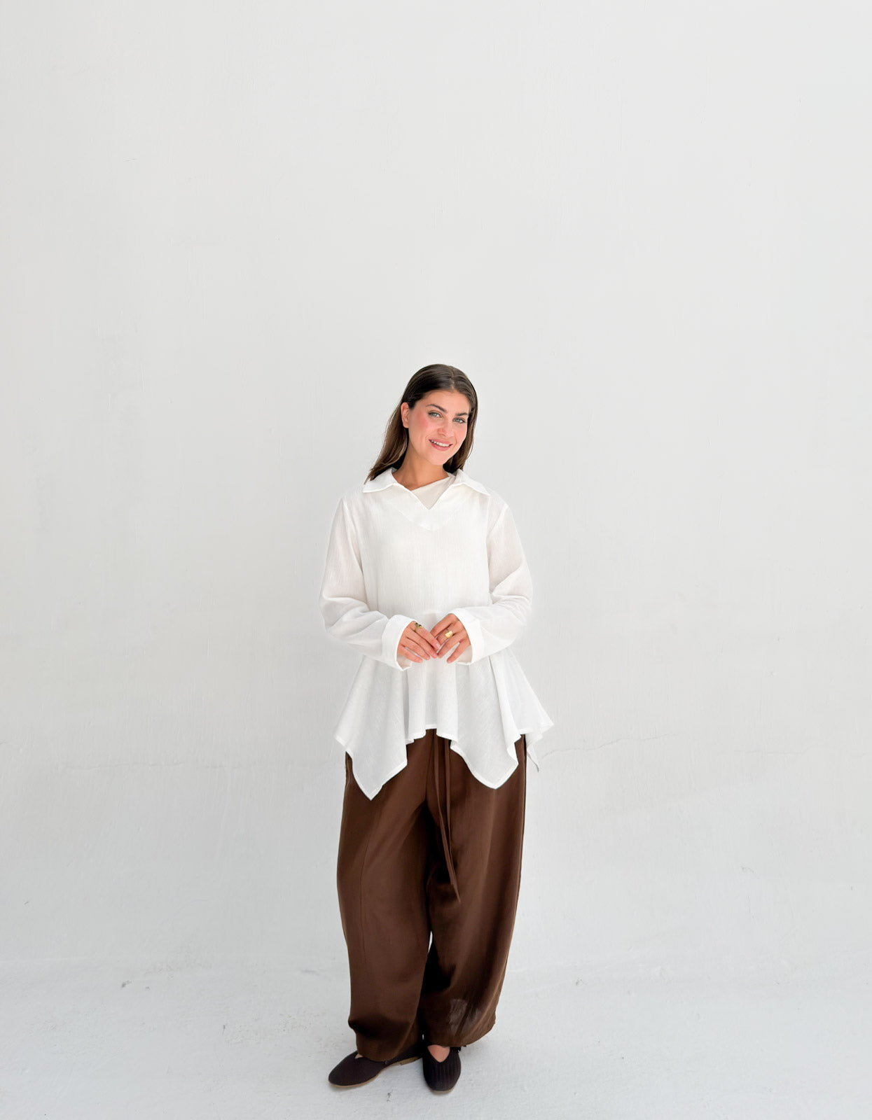 Ruffels Linen Blouse - White