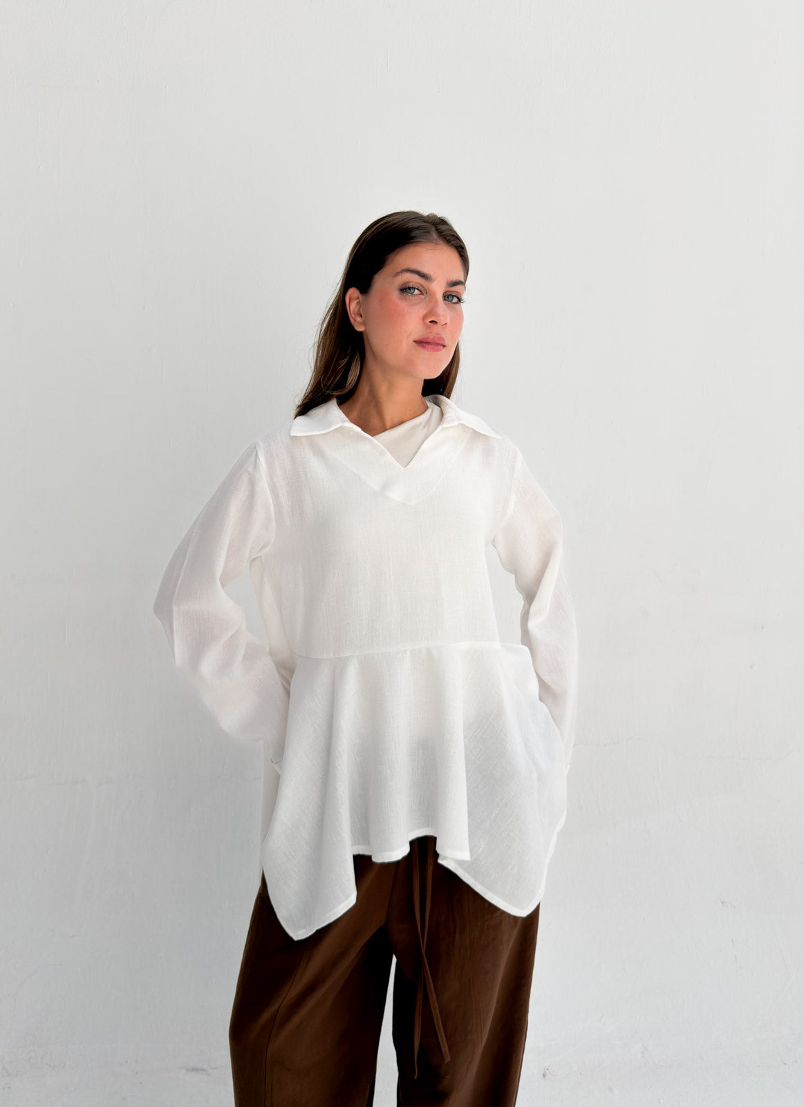 Ruffels Linen Blouse - White