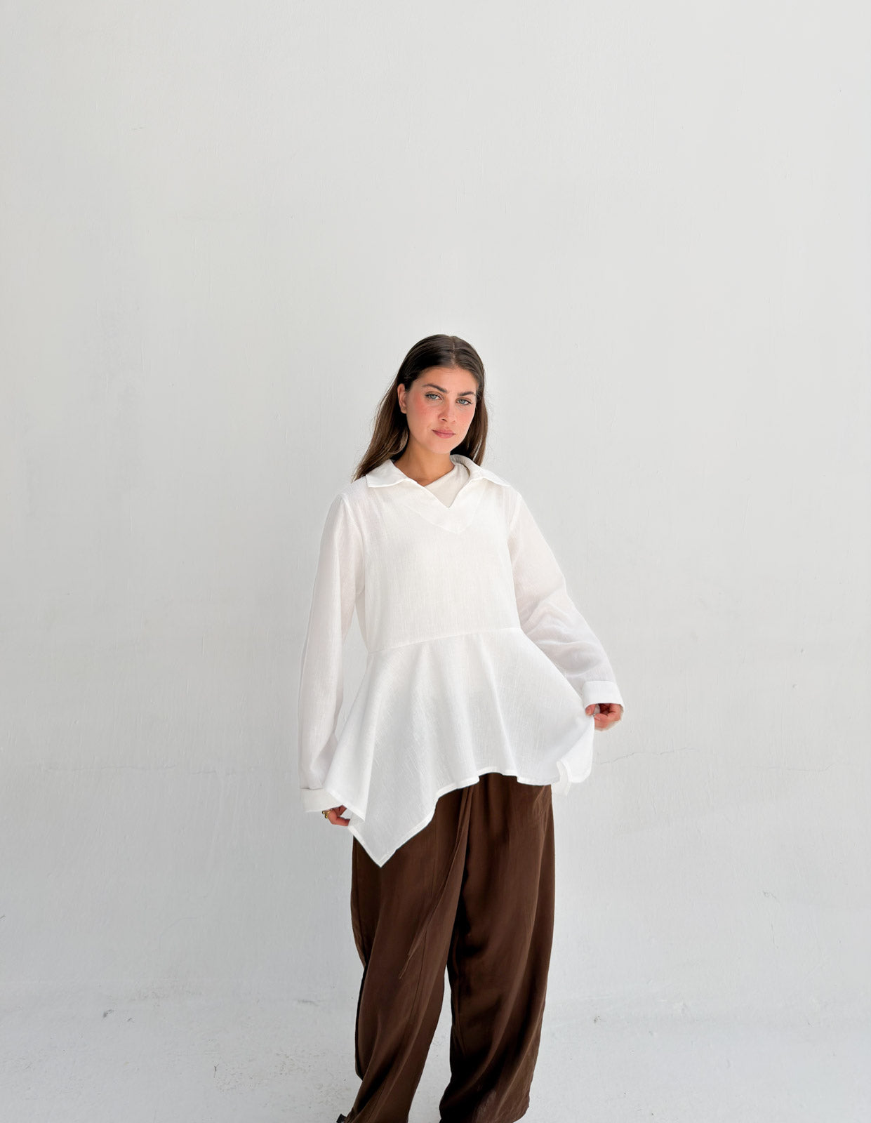 Ruffels Linen Blouse - White