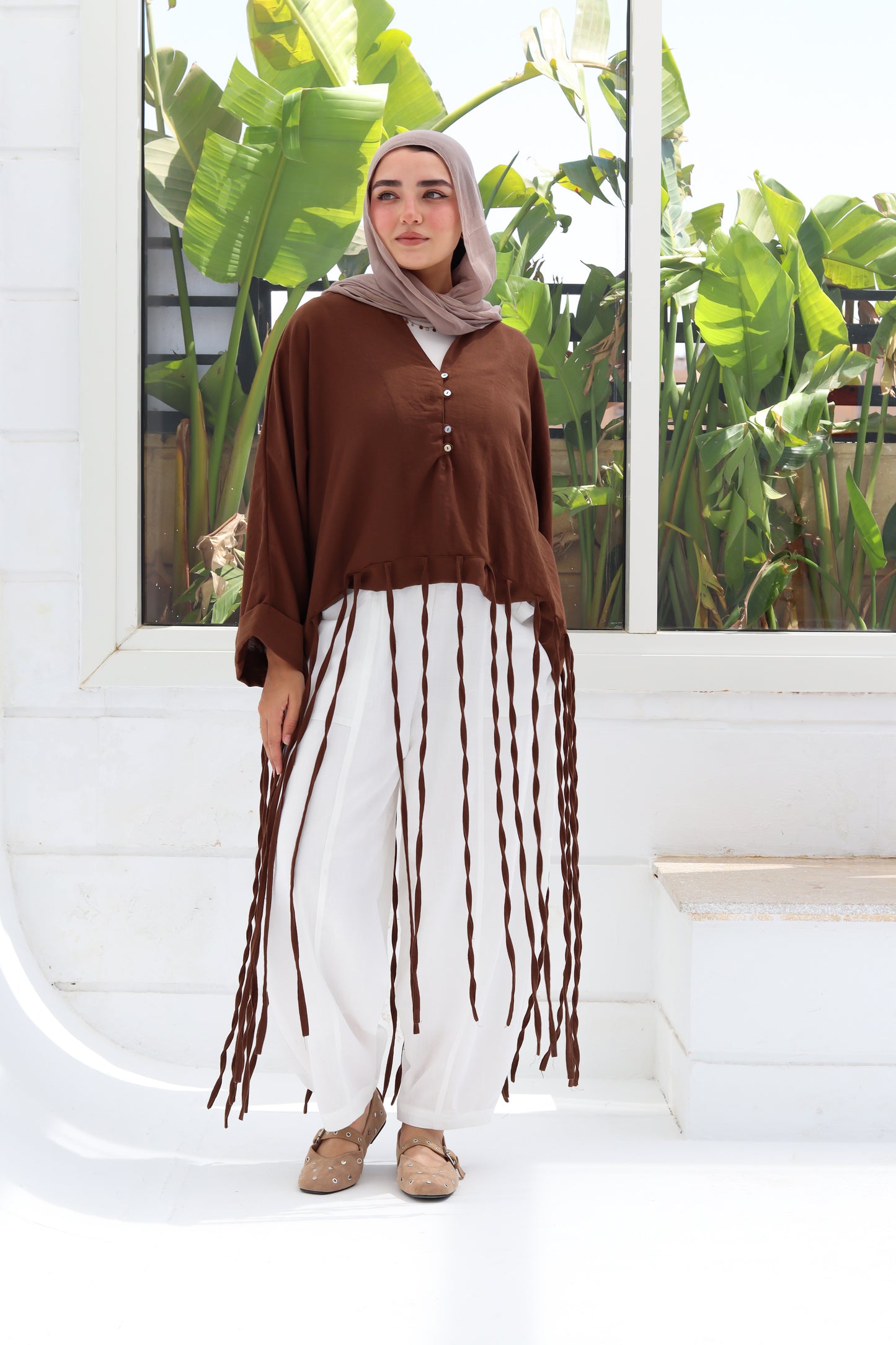Flowy Fingers Blouse - Brown