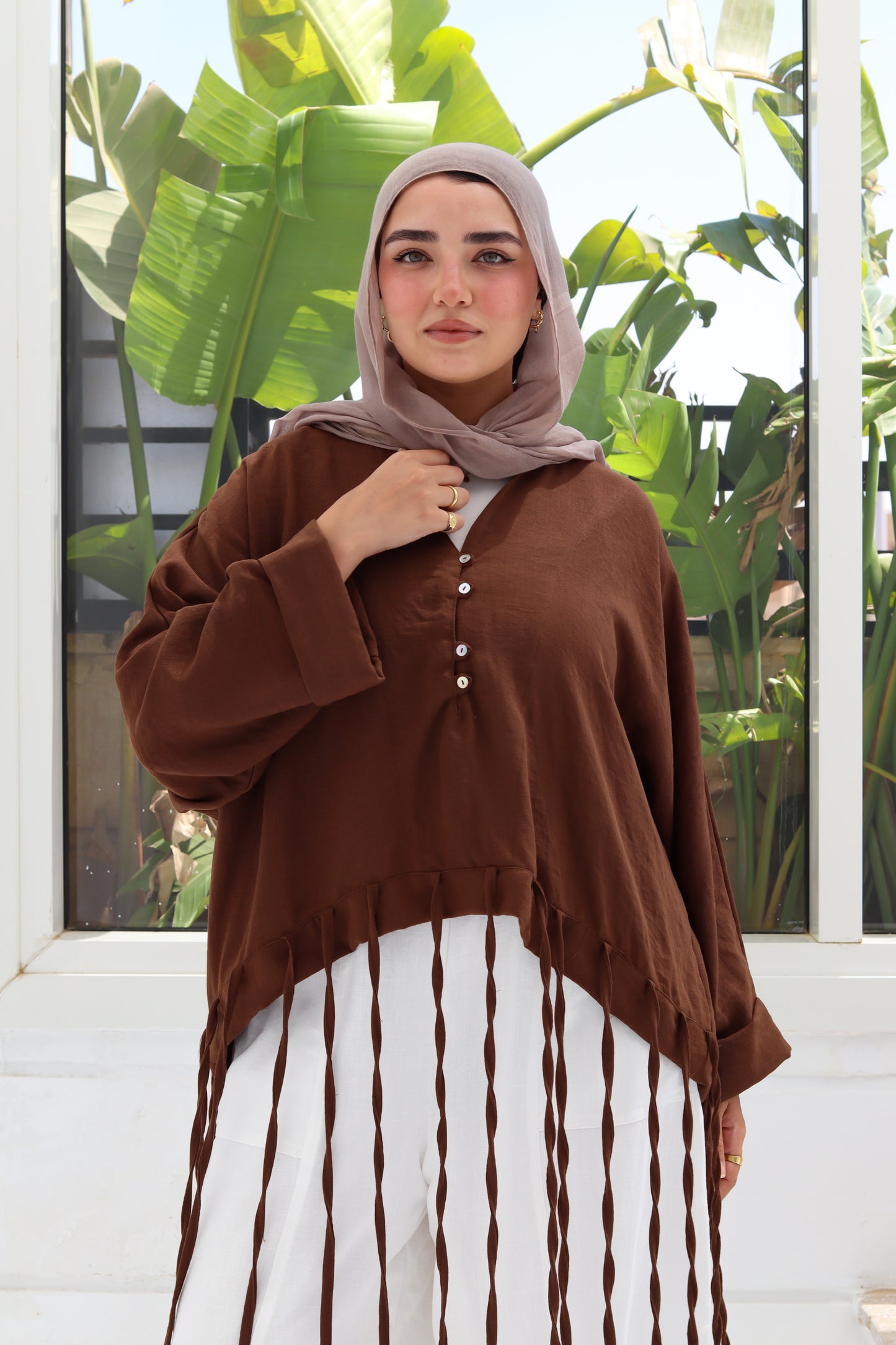 Flowy Fingers Blouse - Brown